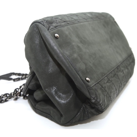 CHANEL Quilted Shoulder Bag JUST MADEMOISELLE Bowling Black Iridescent Chain - Picture 6 of 13